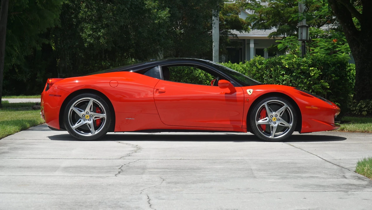 2011 Ferrari 458 Italia - Image 17 of 31