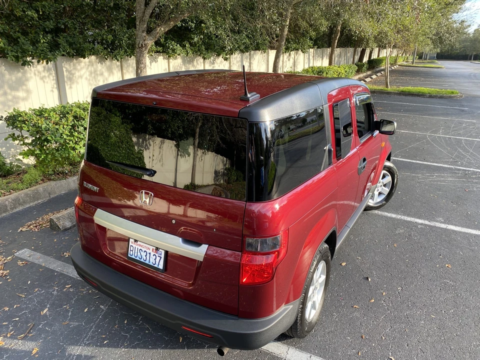 2011 Honda Element - Image 8 of 31