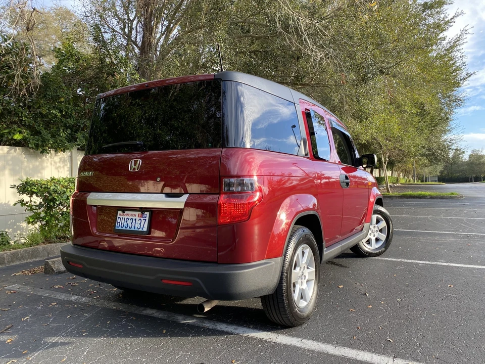 2011 Honda Element - Image 7 of 31