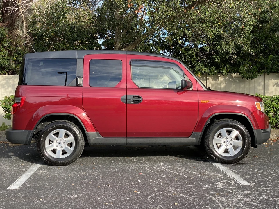 2011 Honda Element - Image 5 of 31