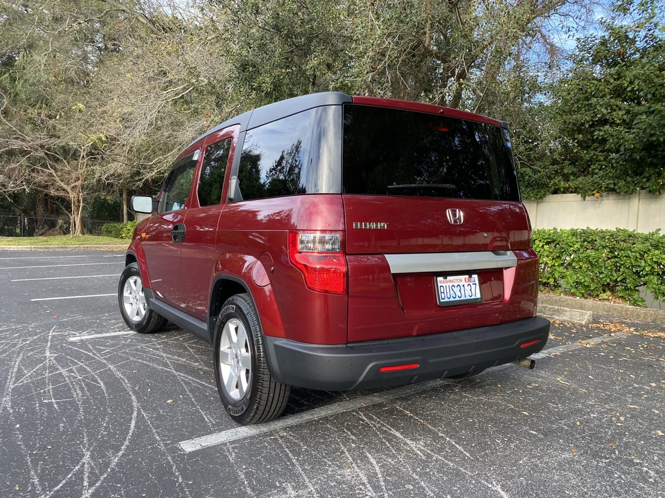 2011 Honda Element - Image 10 of 31