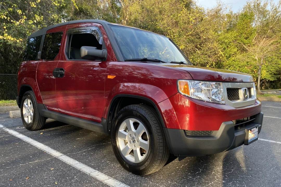 2011 Honda Element - Image 3 of 31