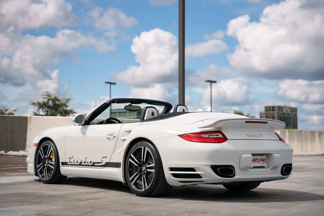 2011 Porsche 997 Turbo S - Image 14 of 31