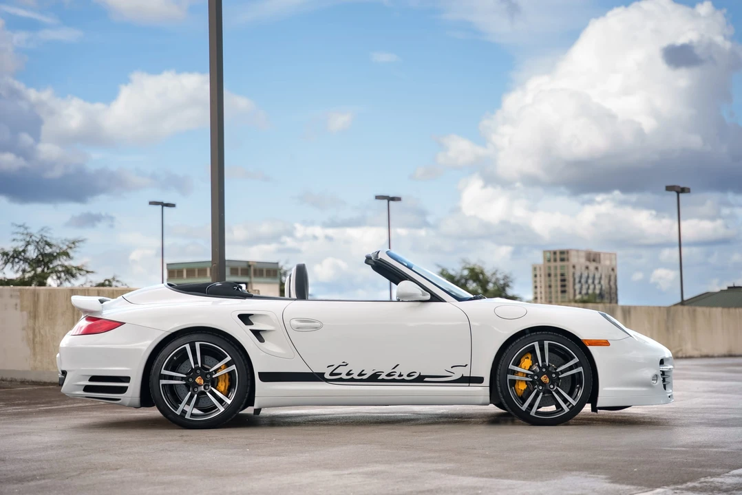 2011 Porsche 997 Turbo S - Image 8 of 31