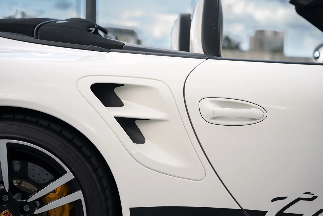 2011 Porsche 997 Turbo S - Image 23 of 31