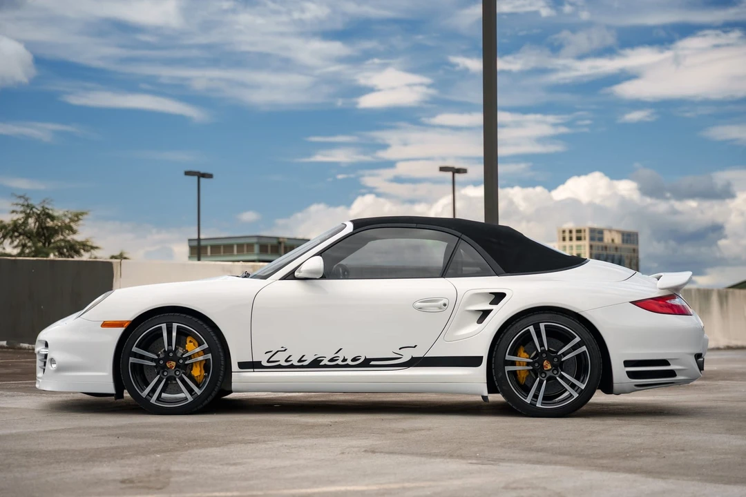2011 Porsche 997 Turbo S - Image 16 of 31