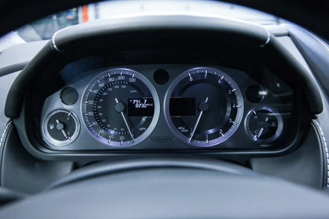 2012 Aston Martin V8 Vantage (2006-2017) - Image 27 of 31