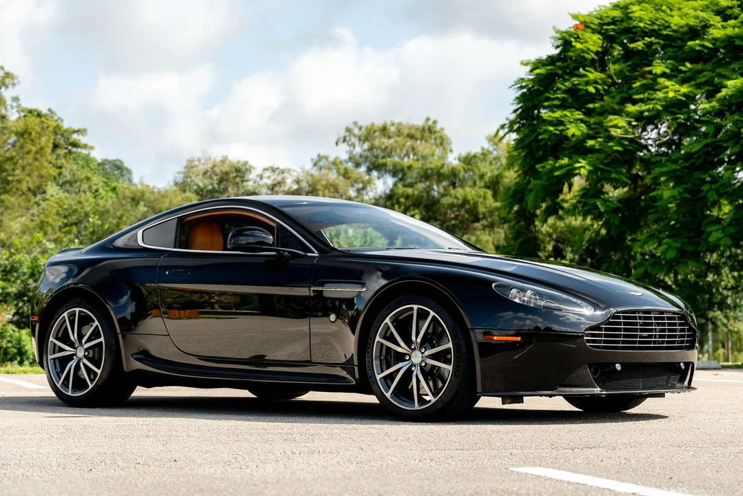 2012 Aston Martin V8 Vantage (2006-2017) - Image 7 of 31