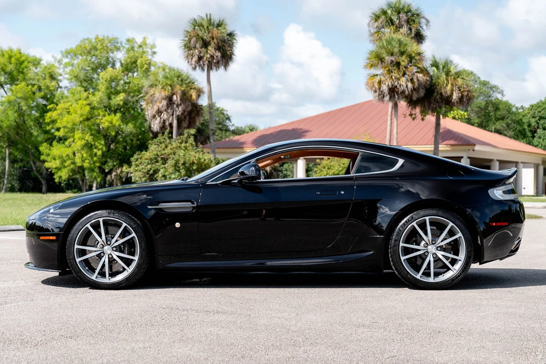 2012 Aston Martin V8 Vantage (2006-2017) - Image 13 of 31