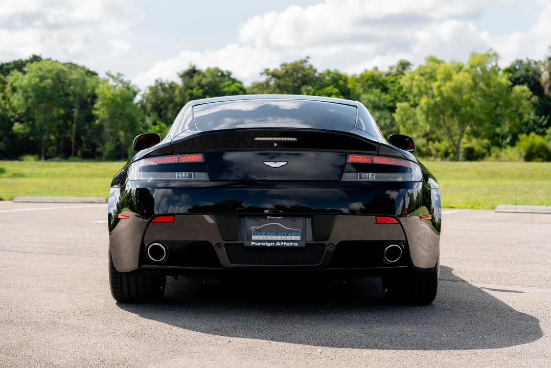 2012 Aston Martin V8 Vantage (2006-2017) - Image 10 of 31