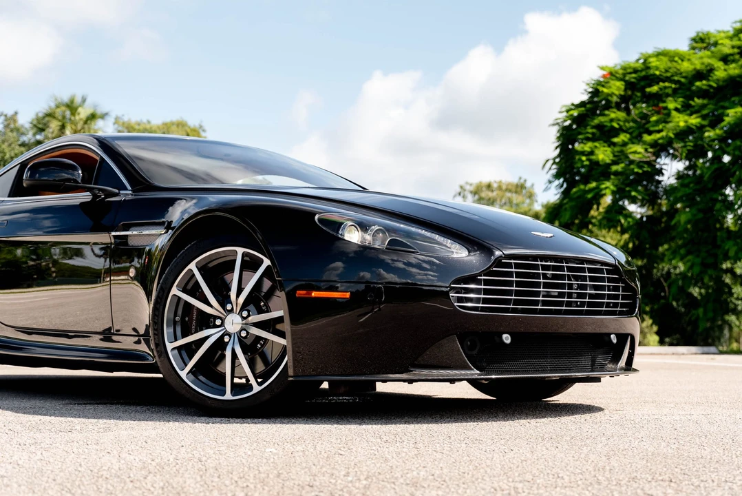 2012 Aston Martin V8 Vantage (2006-2017) - Image 14 of 31