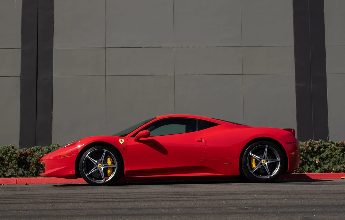 2012 Ferrari 458 Italia - Image 10 of 31