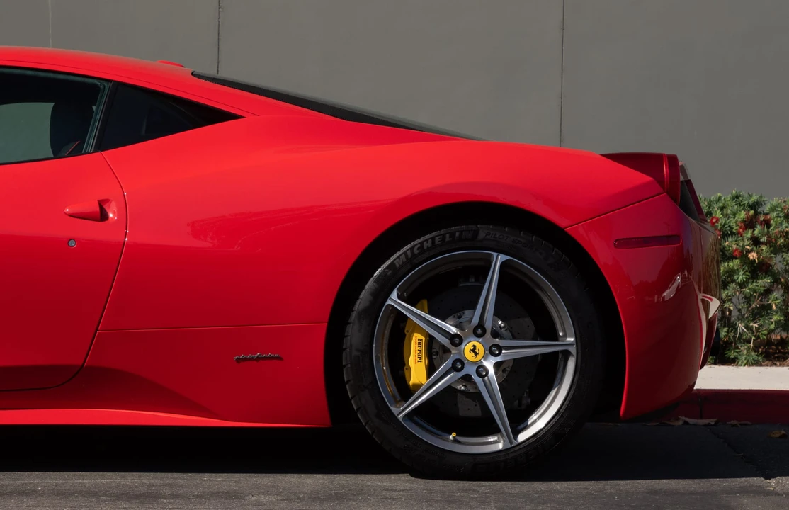 2012 Ferrari 458 Italia - Image 27 of 31
