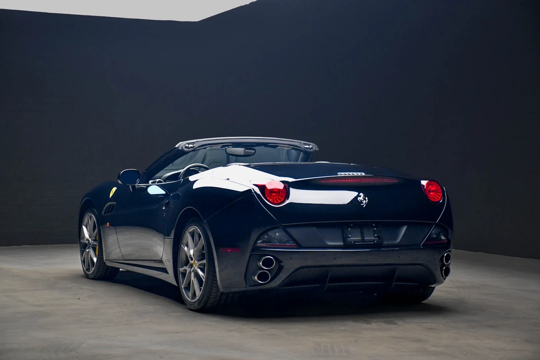 2012 Ferrari California - Image 16 of 31
