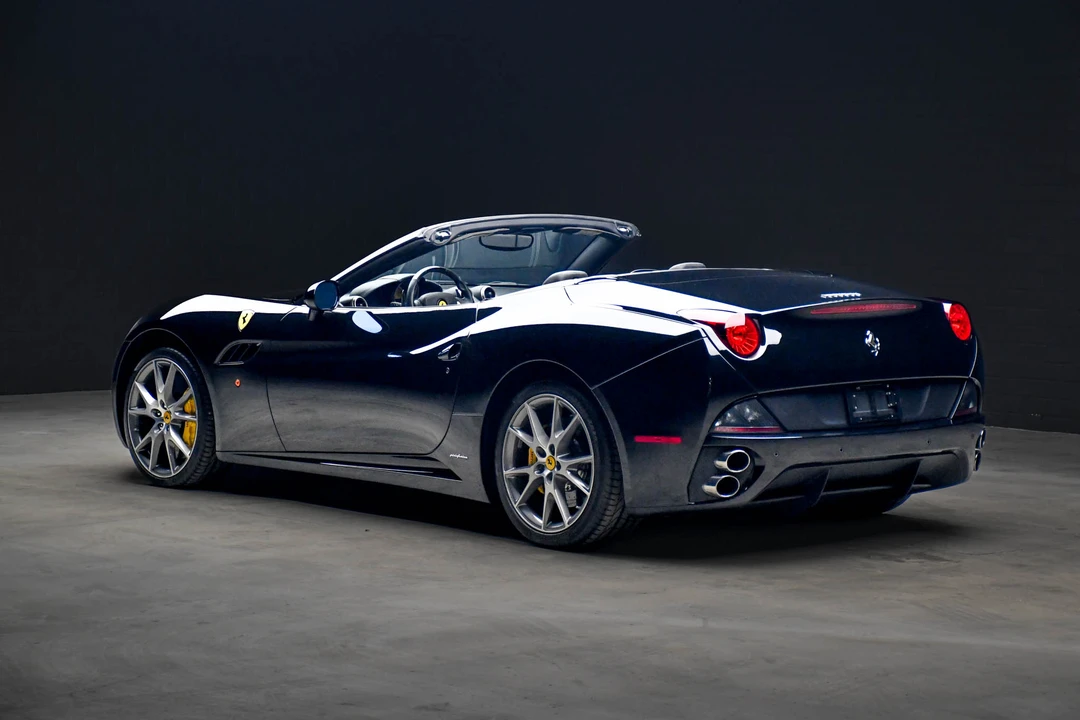 2012 Ferrari California - Image 11 of 31