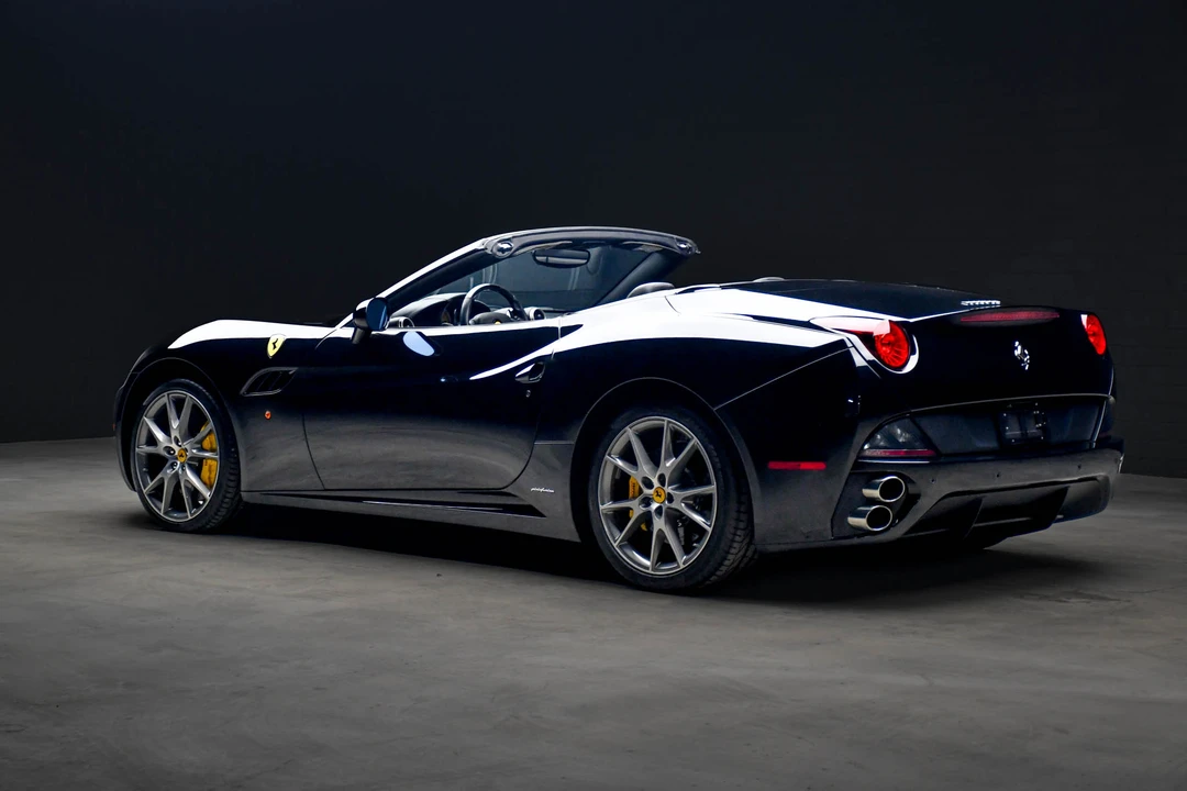 2012 Ferrari California - Image 13 of 31