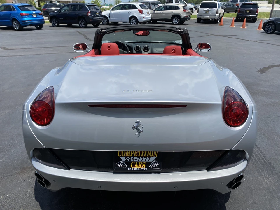 2012 Ferrari California - Image 10 of 31