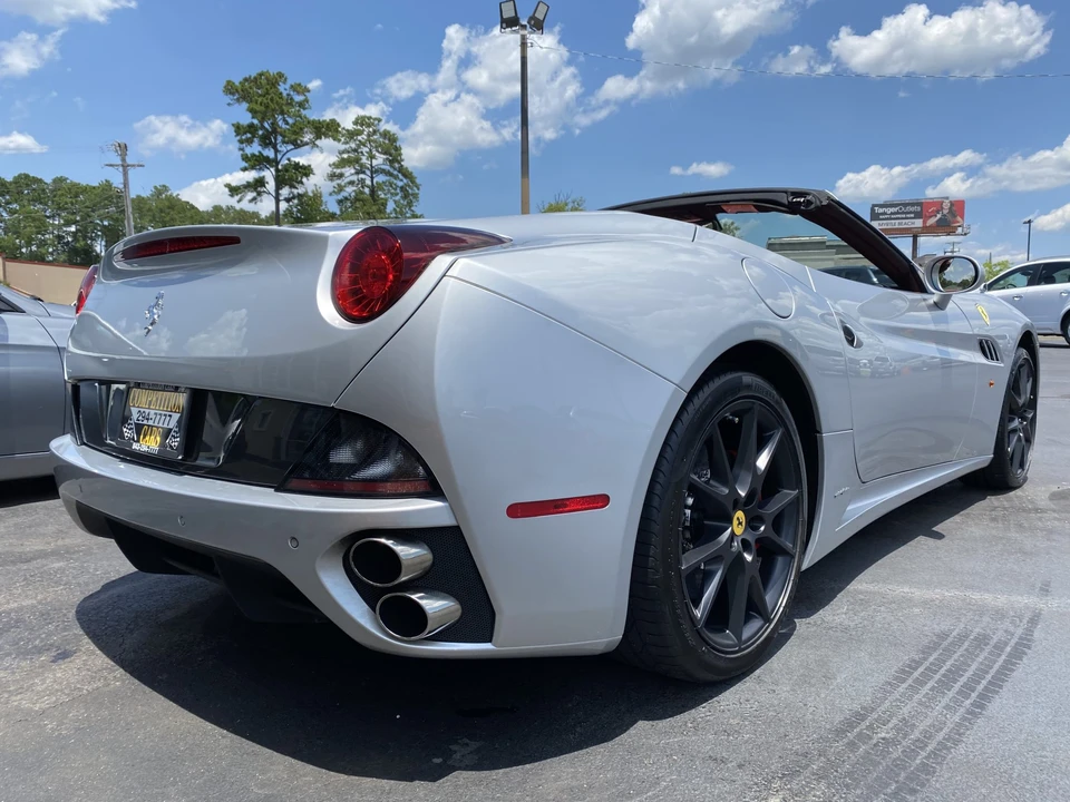2012 Ferrari California - Image 7 of 31