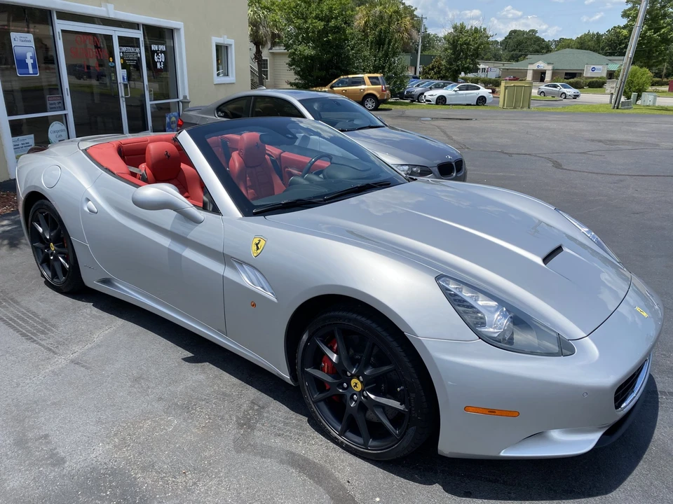 2012 Ferrari California - Image 4 of 31