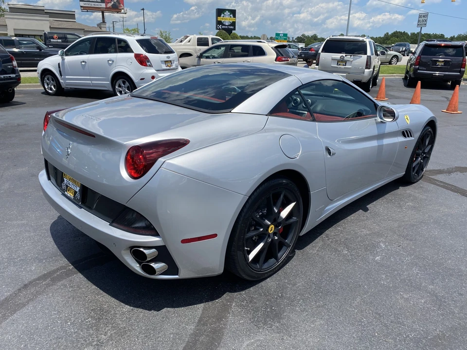 2012 Ferrari California - Image 6 of 31