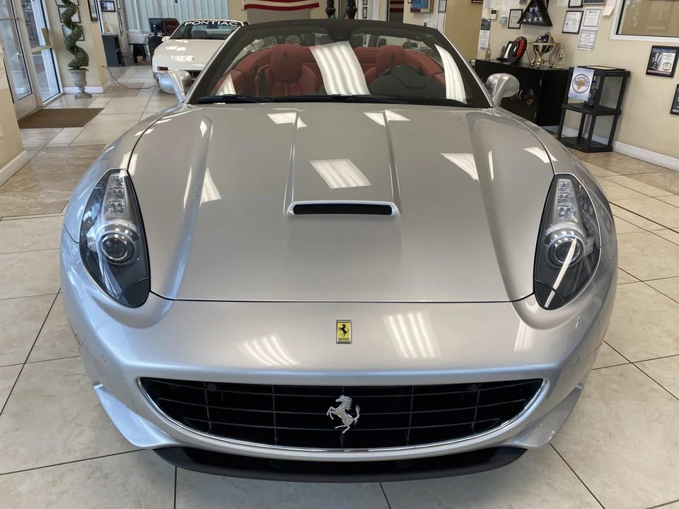 2012 Ferrari California - Image 19 of 31