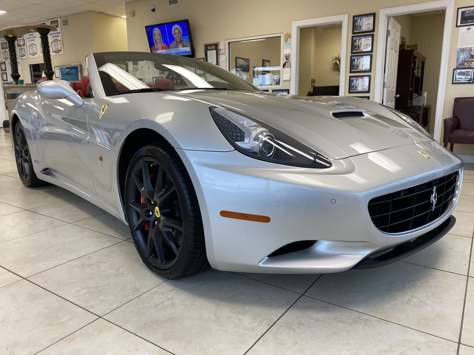 2012 Ferrari California - Image 22 of 31