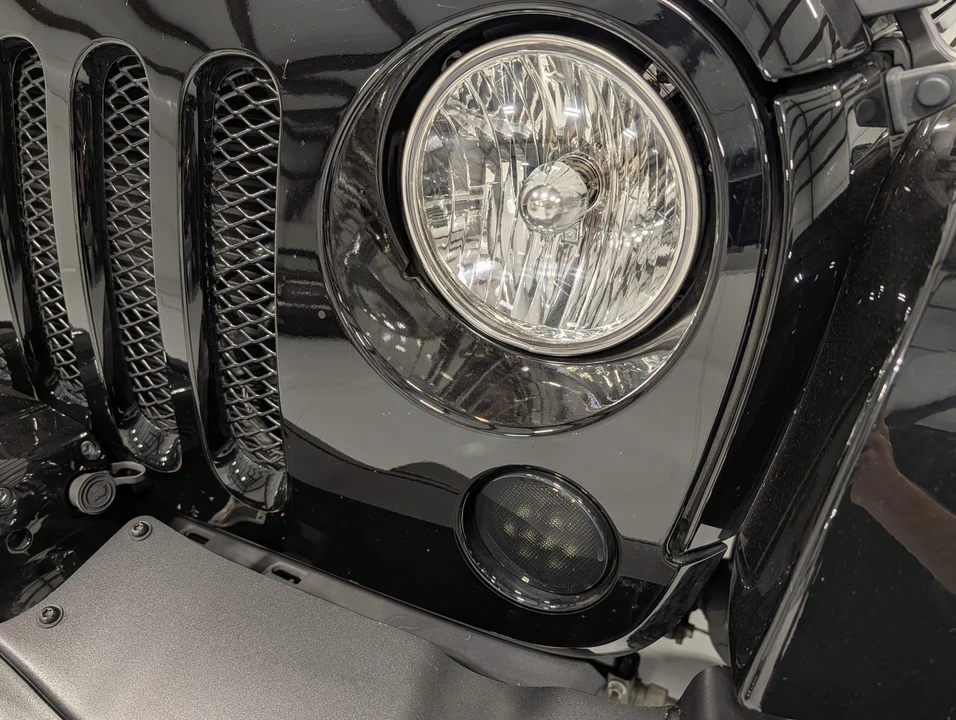 2012 Jeep JK Wrangler - Image 28 of 31