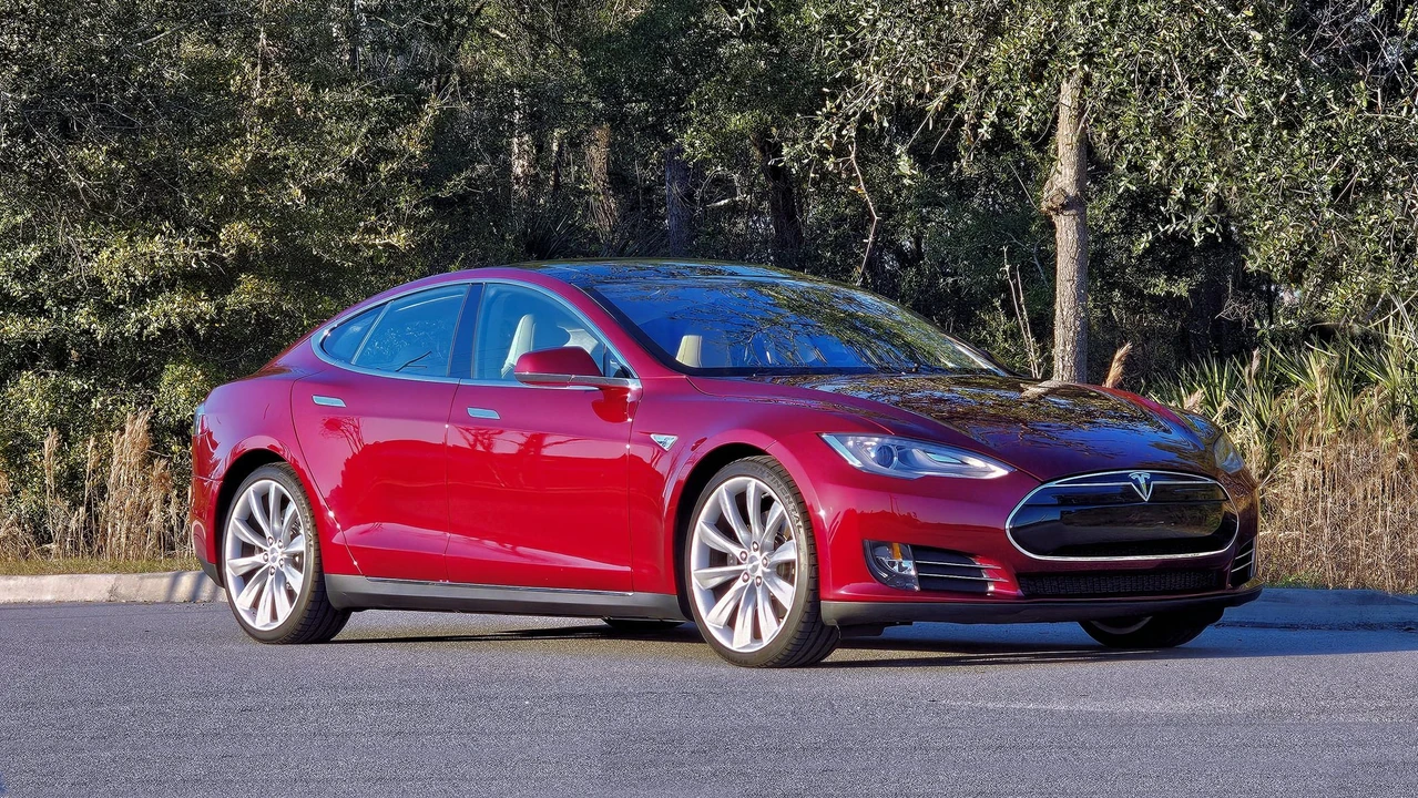 2012 Tesla Model S - Image 3 of 31