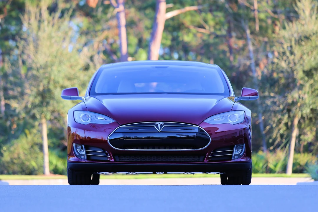 2012 Tesla Model S - Image 17 of 31