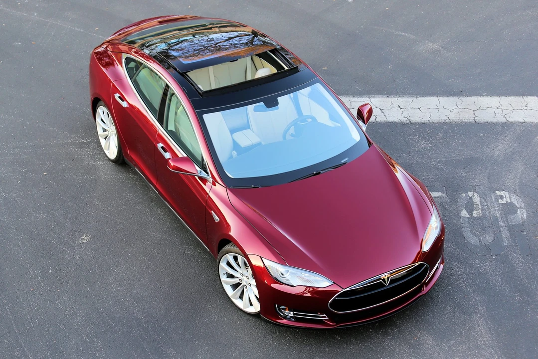 2012 Tesla Model S - Image 19 of 31