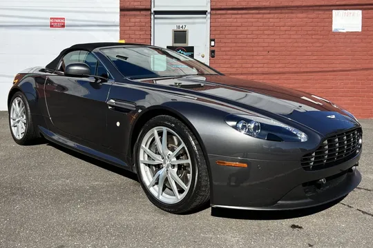 2013 Aston Martin V8 Vantage Roadster