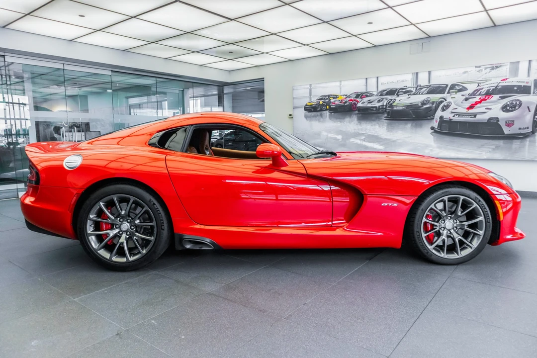 2013 Dodge Viper 5th Gen - Image 7 of 31