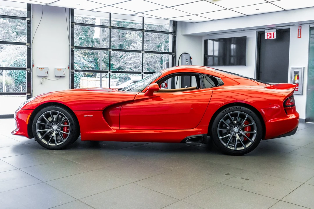2013 Dodge Viper 5th Gen - Image 13 of 31