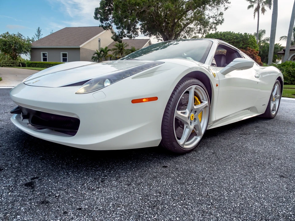2013 Ferrari 458 Spider - Image 19 of 31