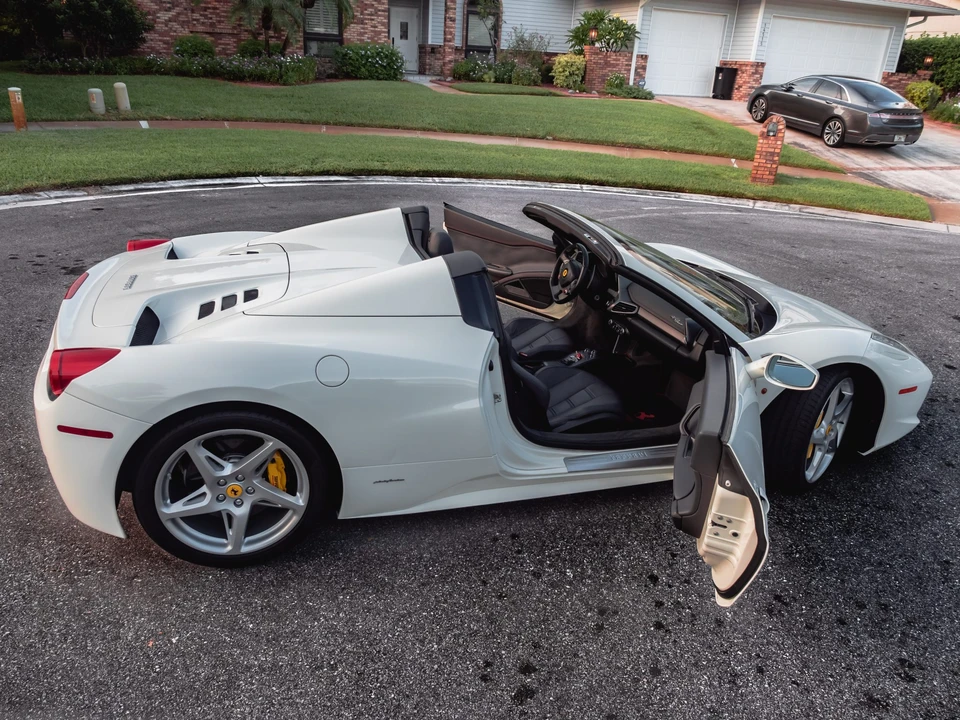2013 Ferrari 458 Spider - Image 9 of 31