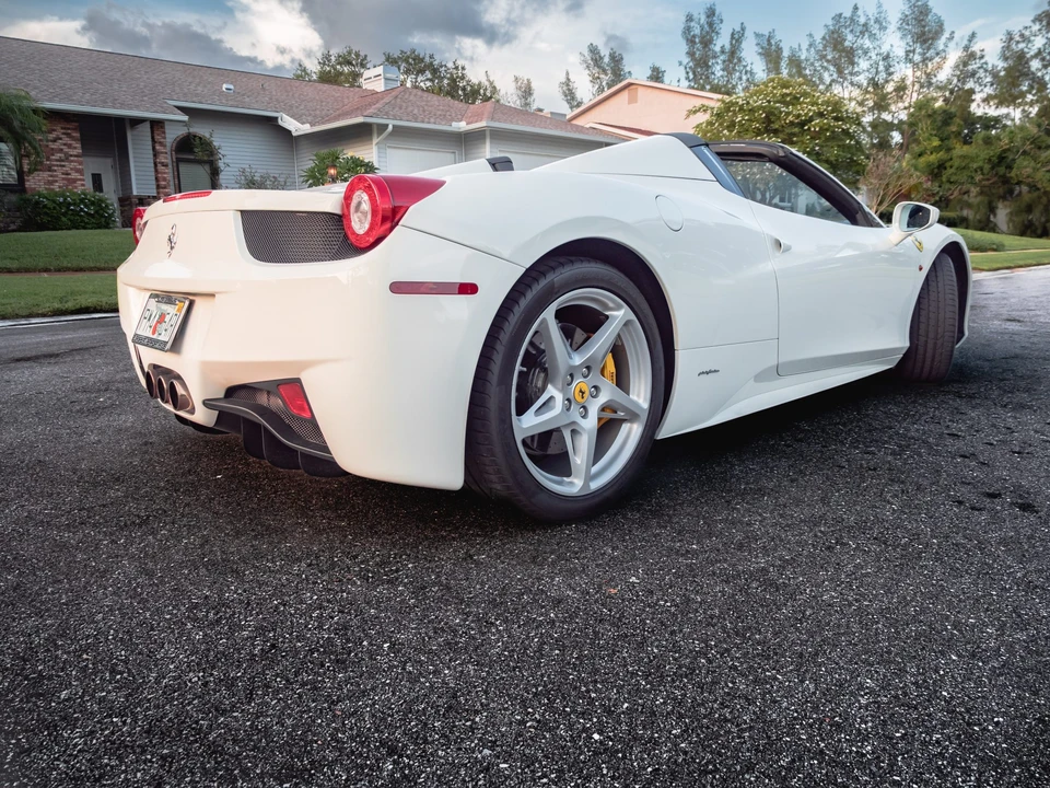 2013 Ferrari 458 Spider - Image 11 of 31