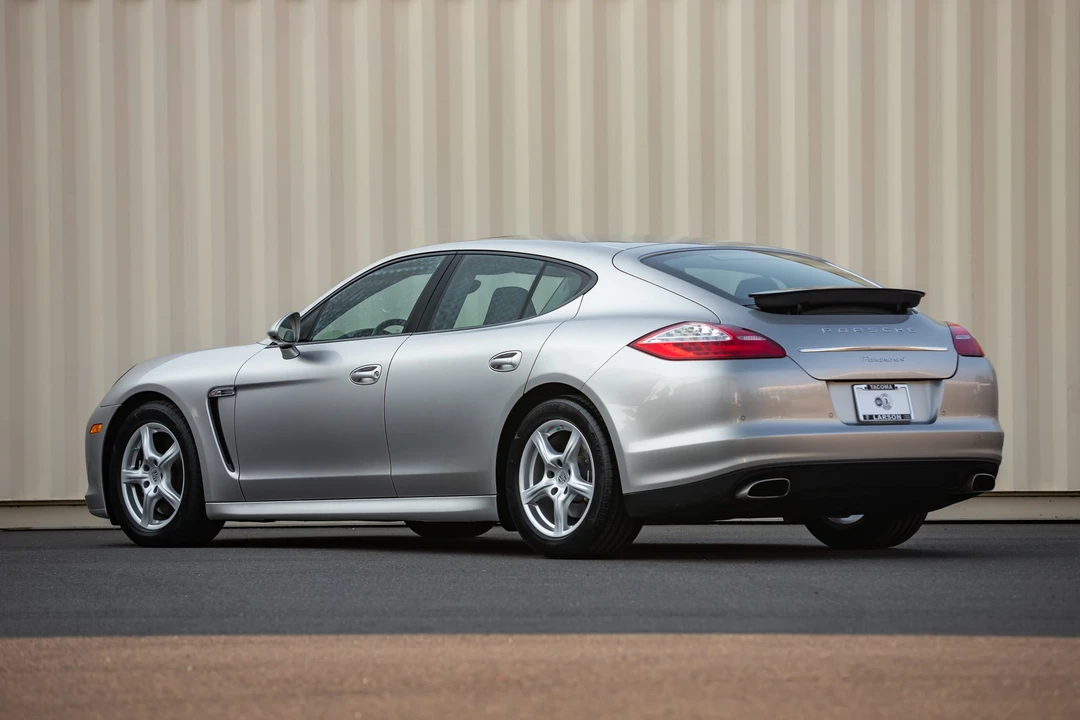 2013 Porsche 970 Panamera - Image 5 of 31