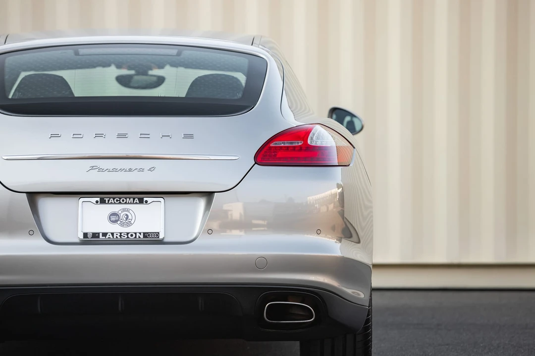 2013 Porsche 970 Panamera - Image 27 of 31