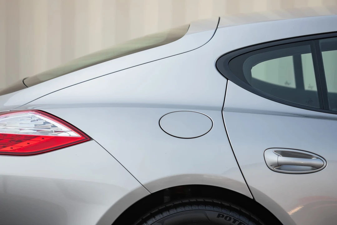 2013 Porsche 970 Panamera - Image 28 of 31