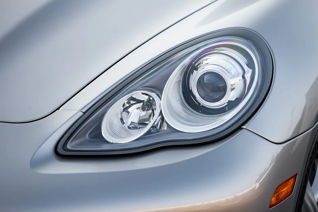 2013 Porsche 970 Panamera - Image 14 of 31