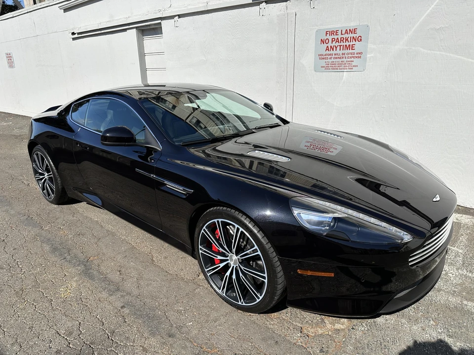 2014 Aston Martin DB9 - Image 17 of 31
