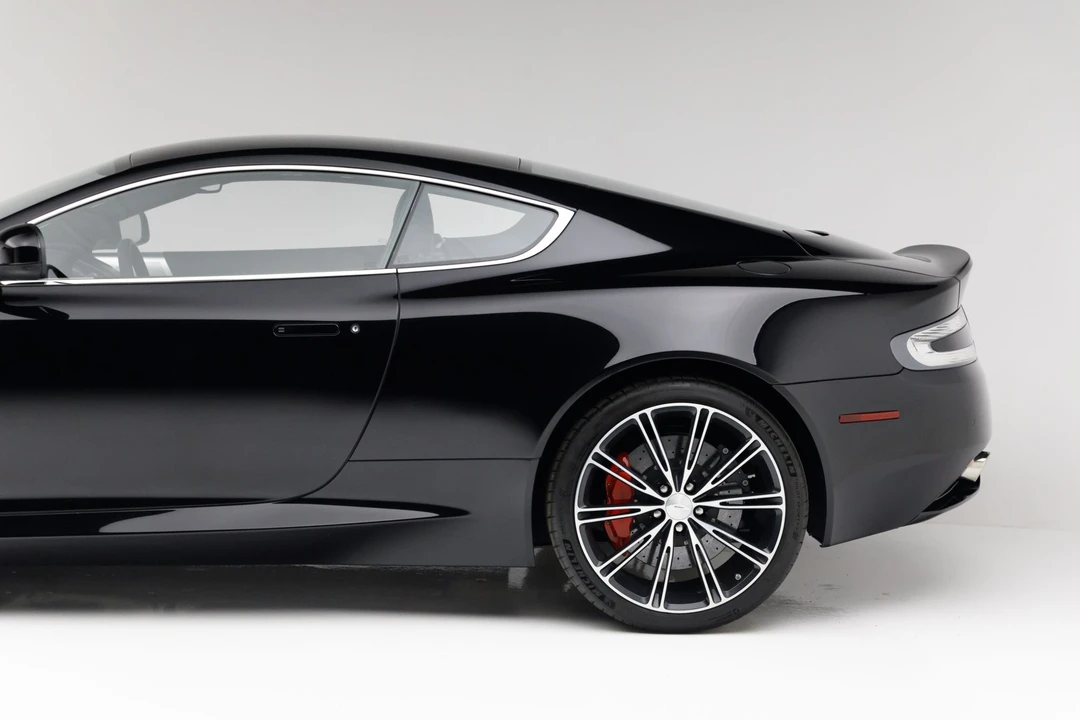 2014 Aston Martin DB9 - Image 14 of 31
