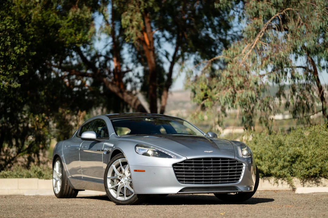 2014 Aston Martin Rapide - Image 10 of 31