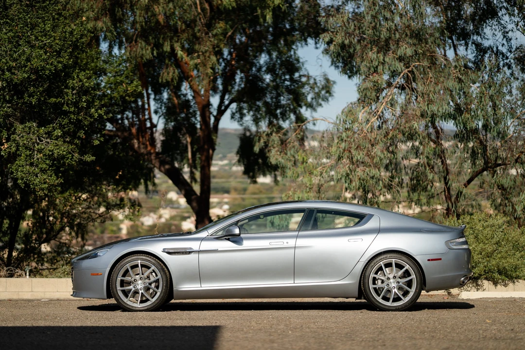 2014 Aston Martin Rapide - Image 3 of 31