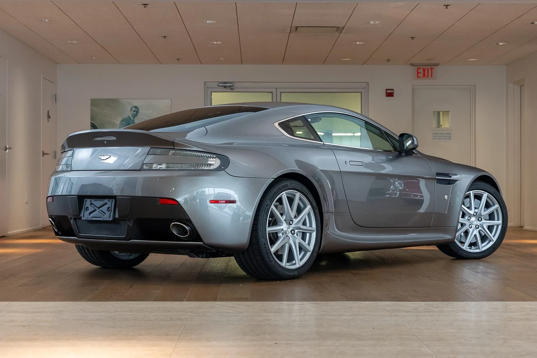 2014 Aston Martin V8 Vantage (2006-2017) - Image 26 of 31