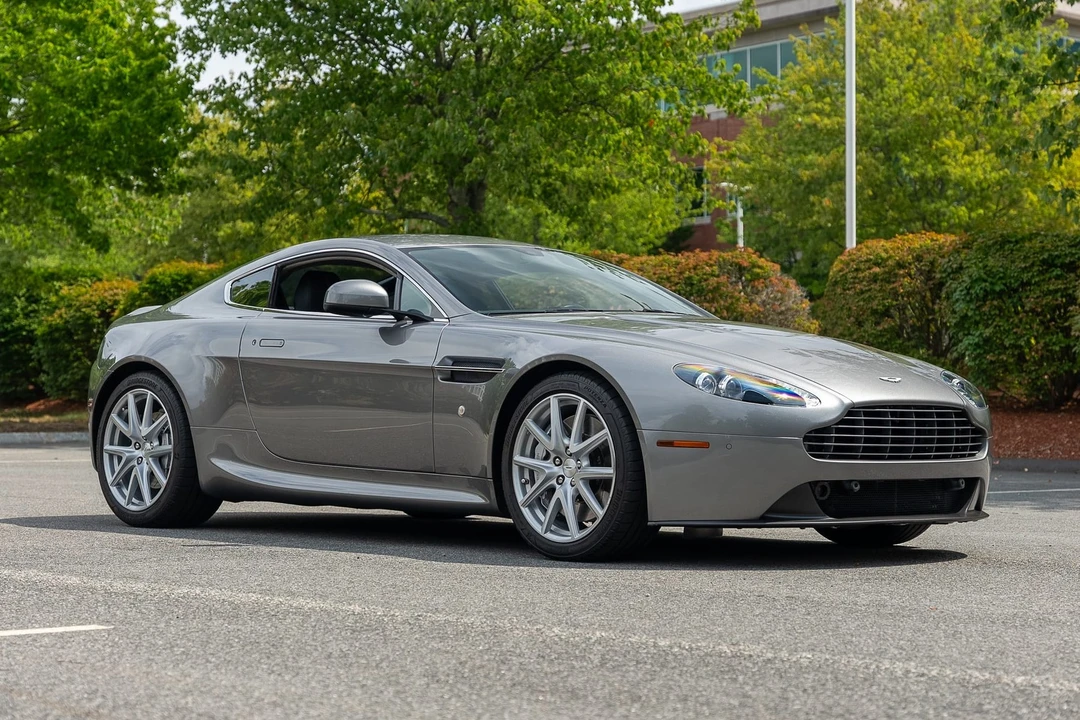 2014 Aston Martin V8 Vantage (2006-2017) - Image 1 of 31