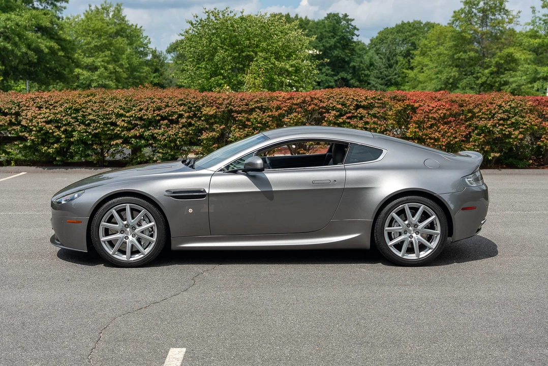 2014 Aston Martin V8 Vantage (2006-2017) - Image 5 of 31