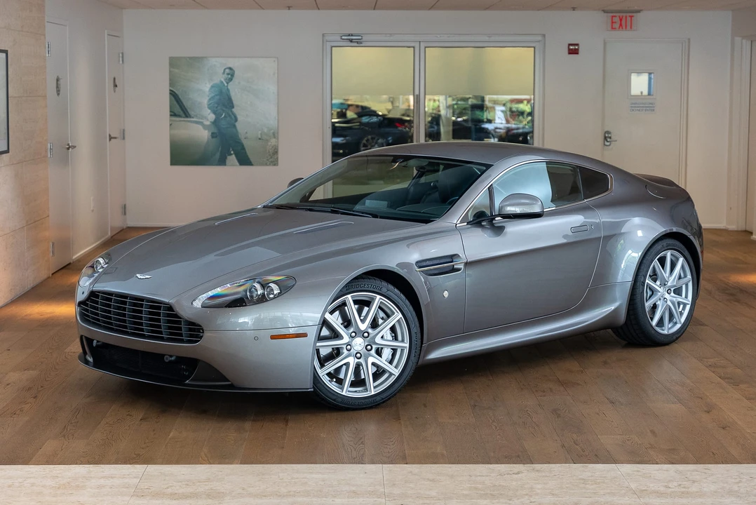 2014 Aston Martin V8 Vantage (2006-2017) - Image 19 of 31