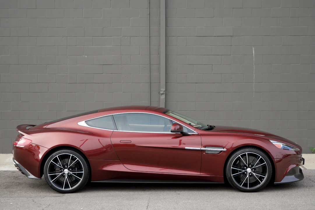 2014 Aston Martin Vanquish 2nd Gen - Image 14 of 31