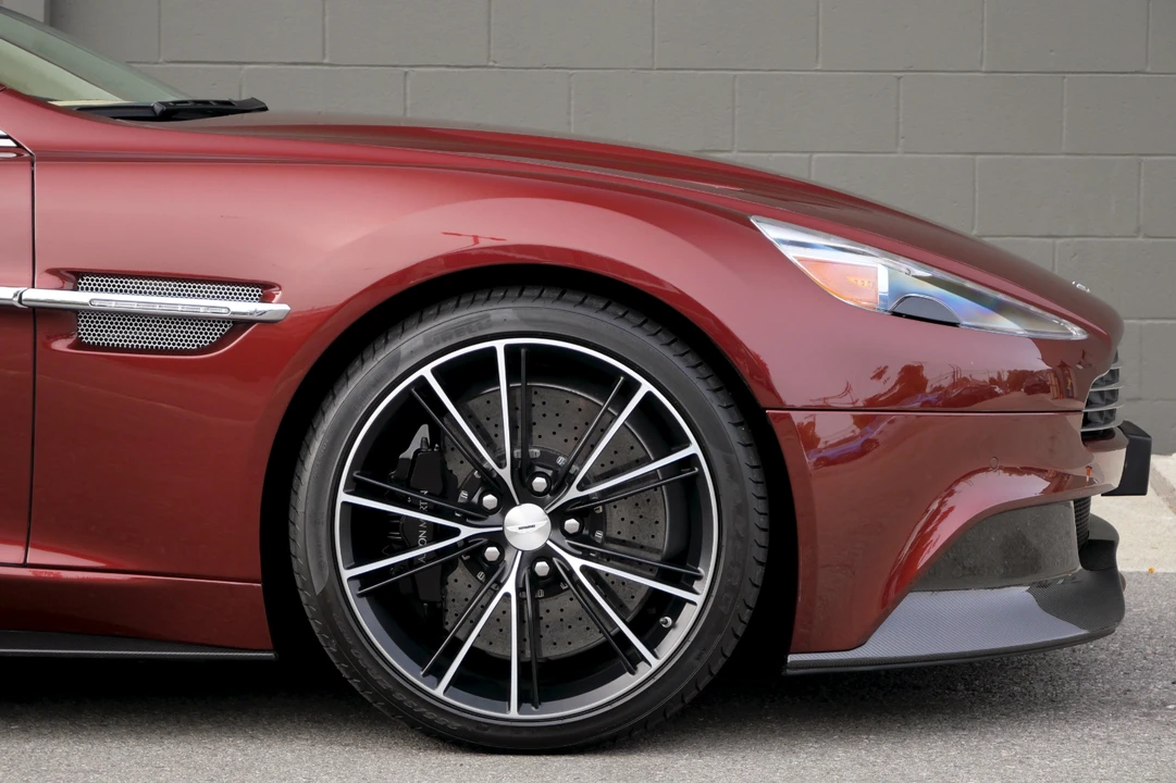 2014 Aston Martin Vanquish 2nd Gen - Image 29 of 31